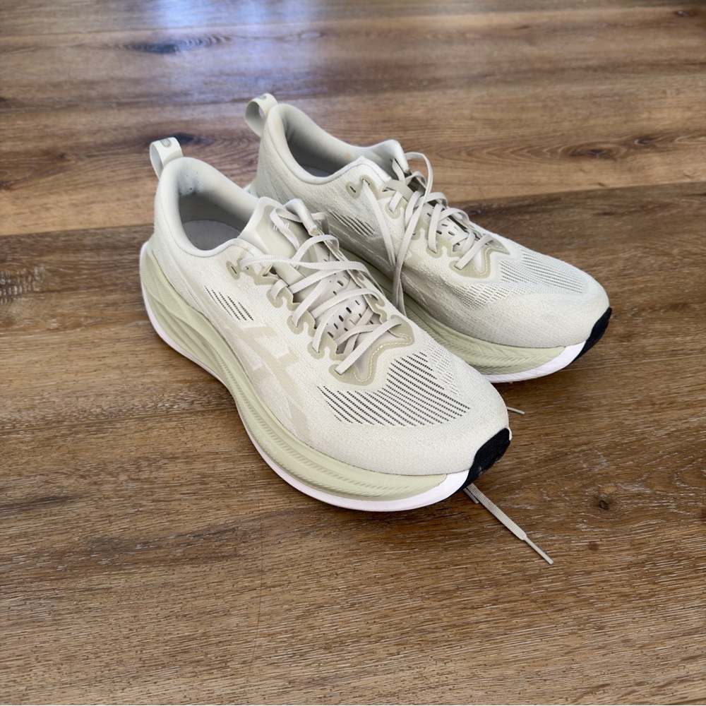 ASICS Superblast 2